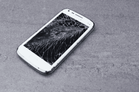 Récupérer des fichiers sur un smartphone dont l’écran est cassé