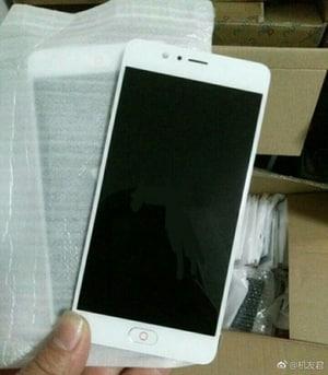 ZTE Nubia Z17 Mini : un mobile avec un double capteur photo