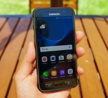 Samsung Galaxy S8 Active :  le plus grand et le plus puissant combattant de surface