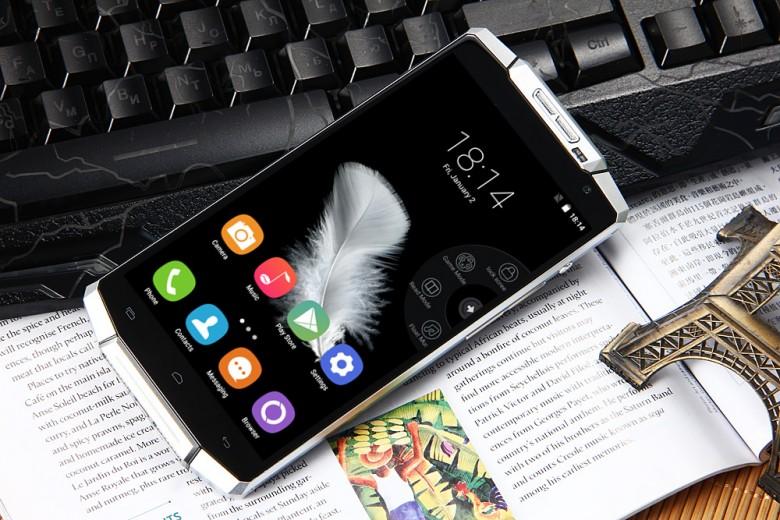 Oukitel K10000 Pro : un smartphone avec batterie de 10000 mAh à moins de 200 Dollars