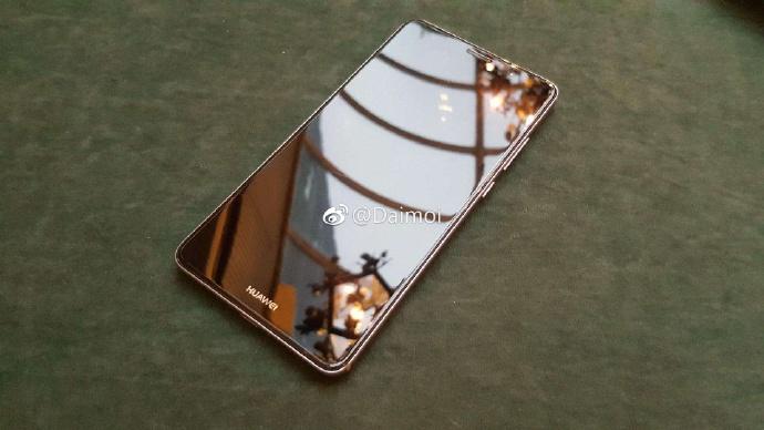 Huawei Mate 10 : Une capacité d’affichage de 6,2 pouces et une batterie de 4,000mAh