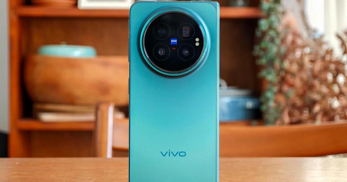 Le Vivo X Fold 6 mondial : un air de nostalgie inattendu pour les pliables