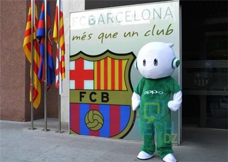 Oppo F1 : version FC Barcelone