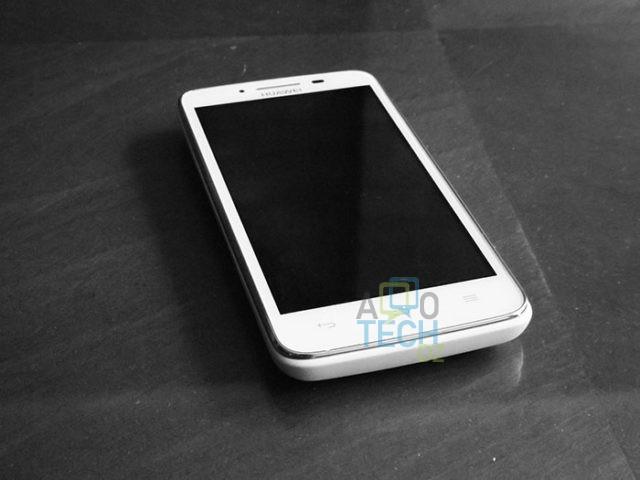 Le Honor 5A et le Honor 5A Plus faits de plastique, avec un châssis métallique
