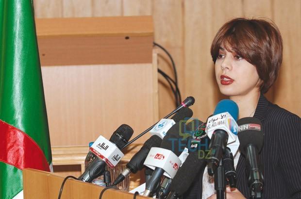 Feraoun : Créez un facebook algérien