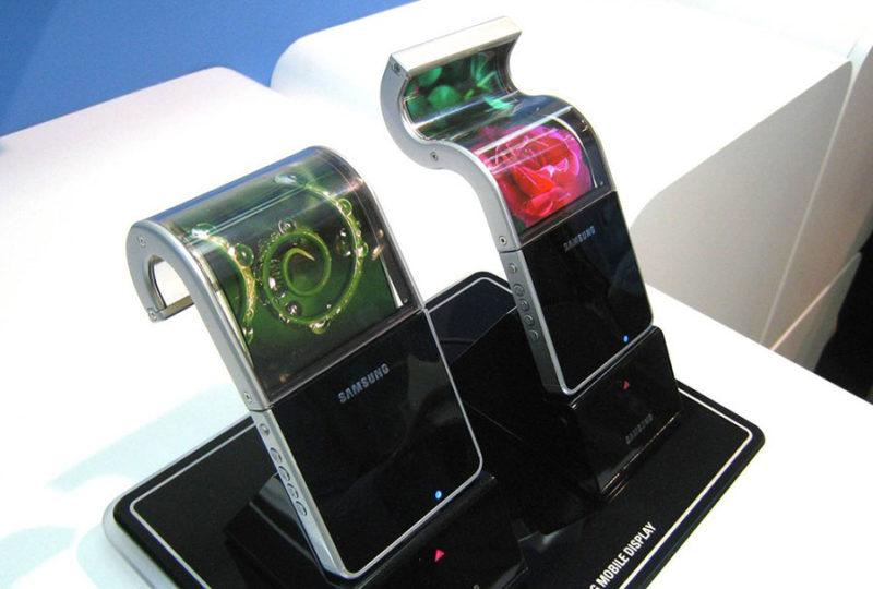 Un smartphone à écran pliable pour Samsung en 2018