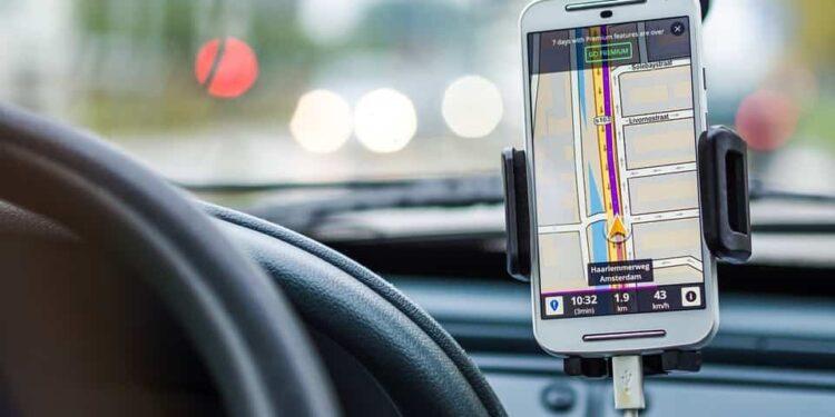 À partir du 1er novembre, Waze, Coyote et TomTom n’afficheront plus certains contrôles de police