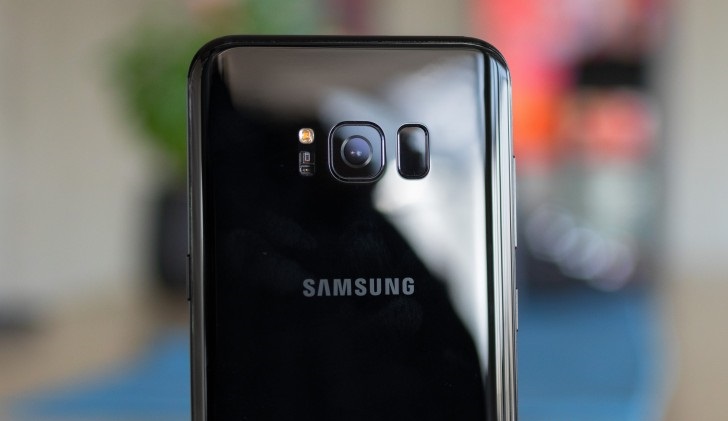 Samsung - Super Slow-Motion et AR Emojis débarquent sur le Galaxy S8 4 gsmarena 004 3