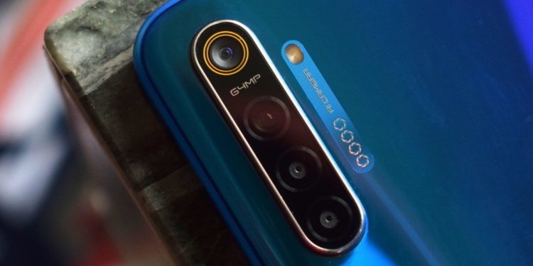 Realme X3 SuperZoom débarque avec une caméra périscope offrant un zoom jusqu’à 60x