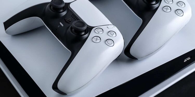 SFR offrira la PS5 avec son abonnement à la fibre optique
