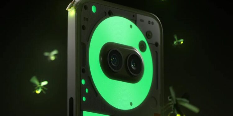 Le Phone 2A Plus Community Edition, un smartphone qui brille dans le noir, est dévoilé par Nothing 1 Le Phone 2A Plus Community Edition, un smartphone qui brille dans le noir, est dévoilé par Nothing