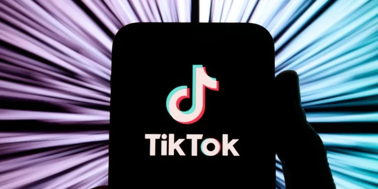 TikTok teste les paiements entre utilisateurs par message direct 1 featured 657d8311
