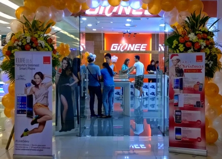 Gionee M2017 : un smartphone haut de gamme emballé avec une batterie 7000 mAh