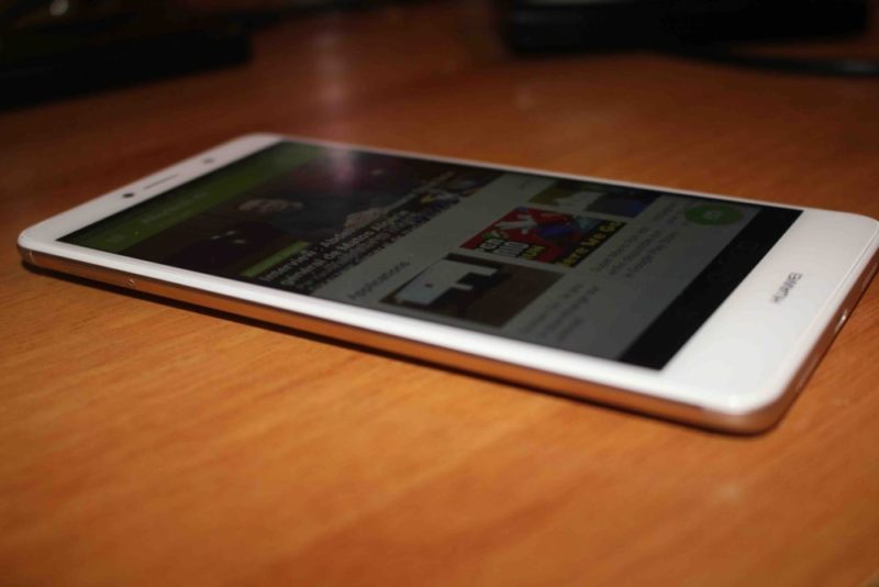 Huawei GR5 2017 / TEST : un smartphone milieu de gamme avec finition premium