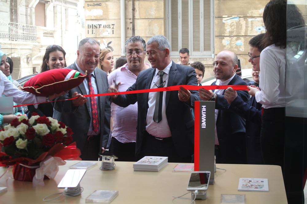 Le premier Huawei Experience Store ouvre ses portes à Alger
