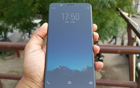 VIVO V7 Plus : caractéristiques et prix du smartphone.