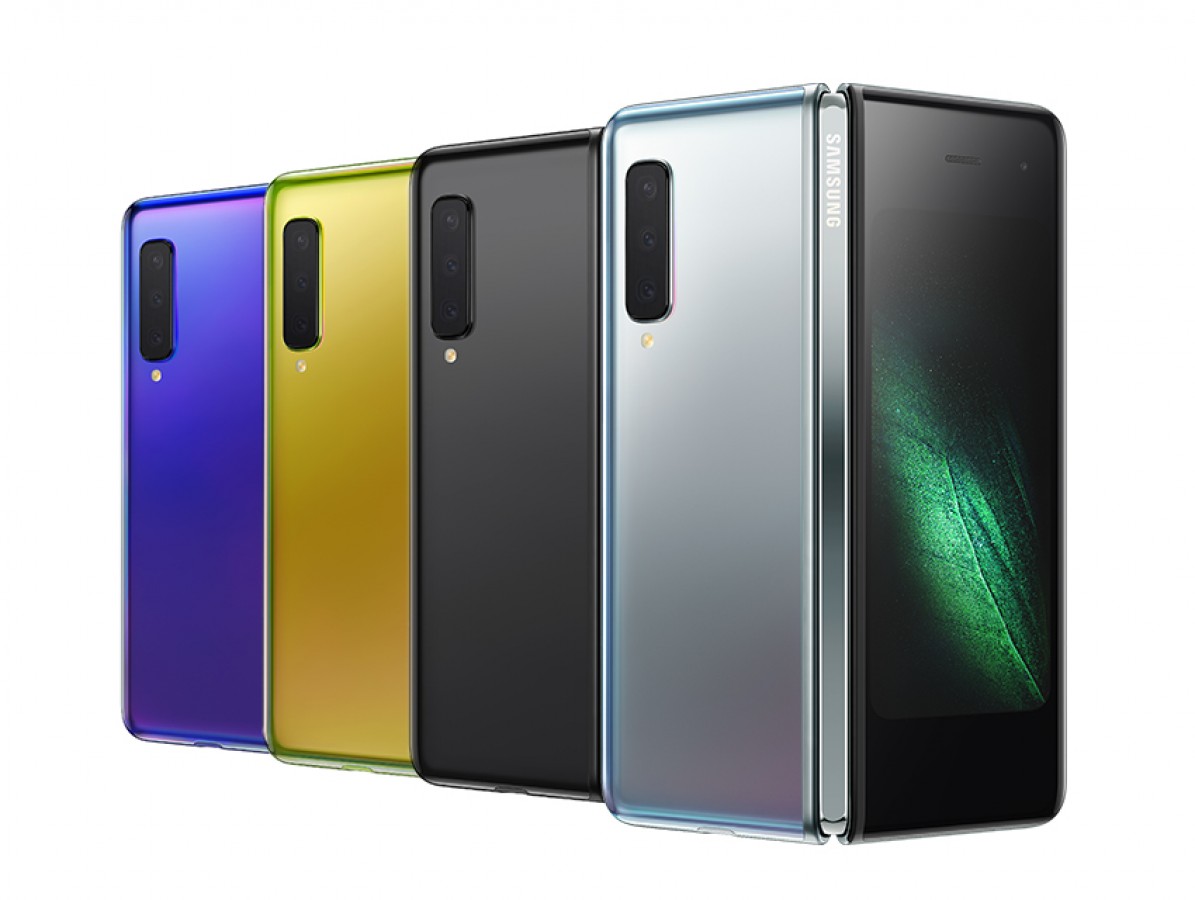 Samsung Galaxy Fold est bien réel : coûte 1 980 $, dispose de 6 caméras et d&rsquo;une fonction multitâche