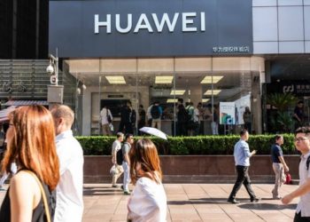 Huawei brevète une conception de smartphone à clapet pliable
