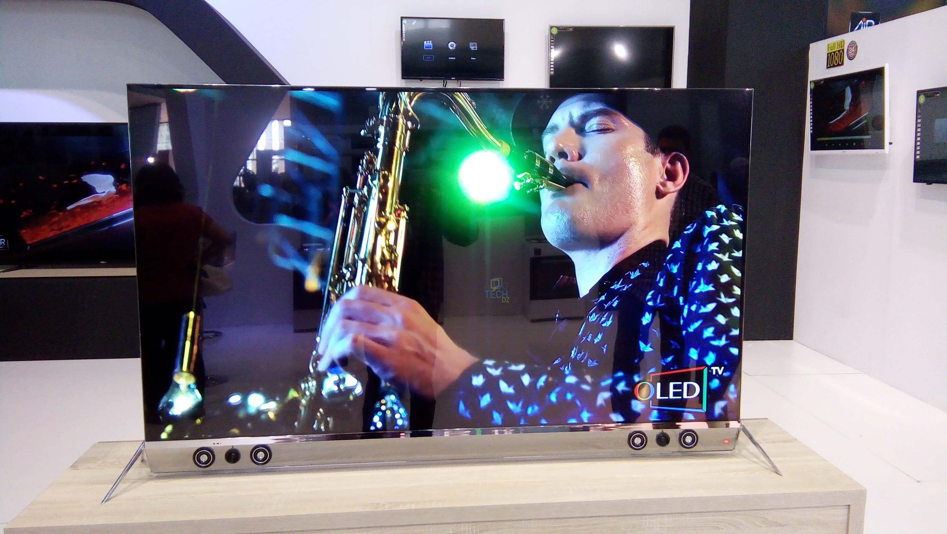 OLED TV : Le nouveau téléviseur d'Iris 2 IMG20160601164828