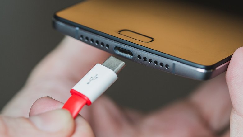 Tuto : Réparer un smartphone qui ne se charge plus 2 charge plus