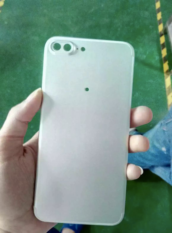 IPhone 7 Plus : nouvel prototype provenant de Foxconn 3 iphone 7 plus de nouvelles photos dun prototype provenant de