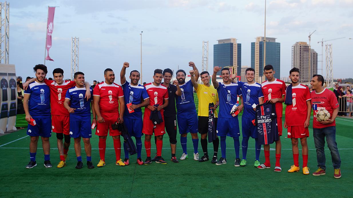 Huawei : Réunit ses fans autours d’un match avec Kader Japonais et Adel Sweezy 2 huawei match houma