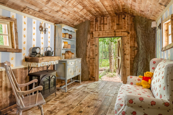 La cabane de Winnie l'ourson est maintenant proposée à la location sur Airbnb, par Disney 2 winnie lourson airbnb cabane disney 3